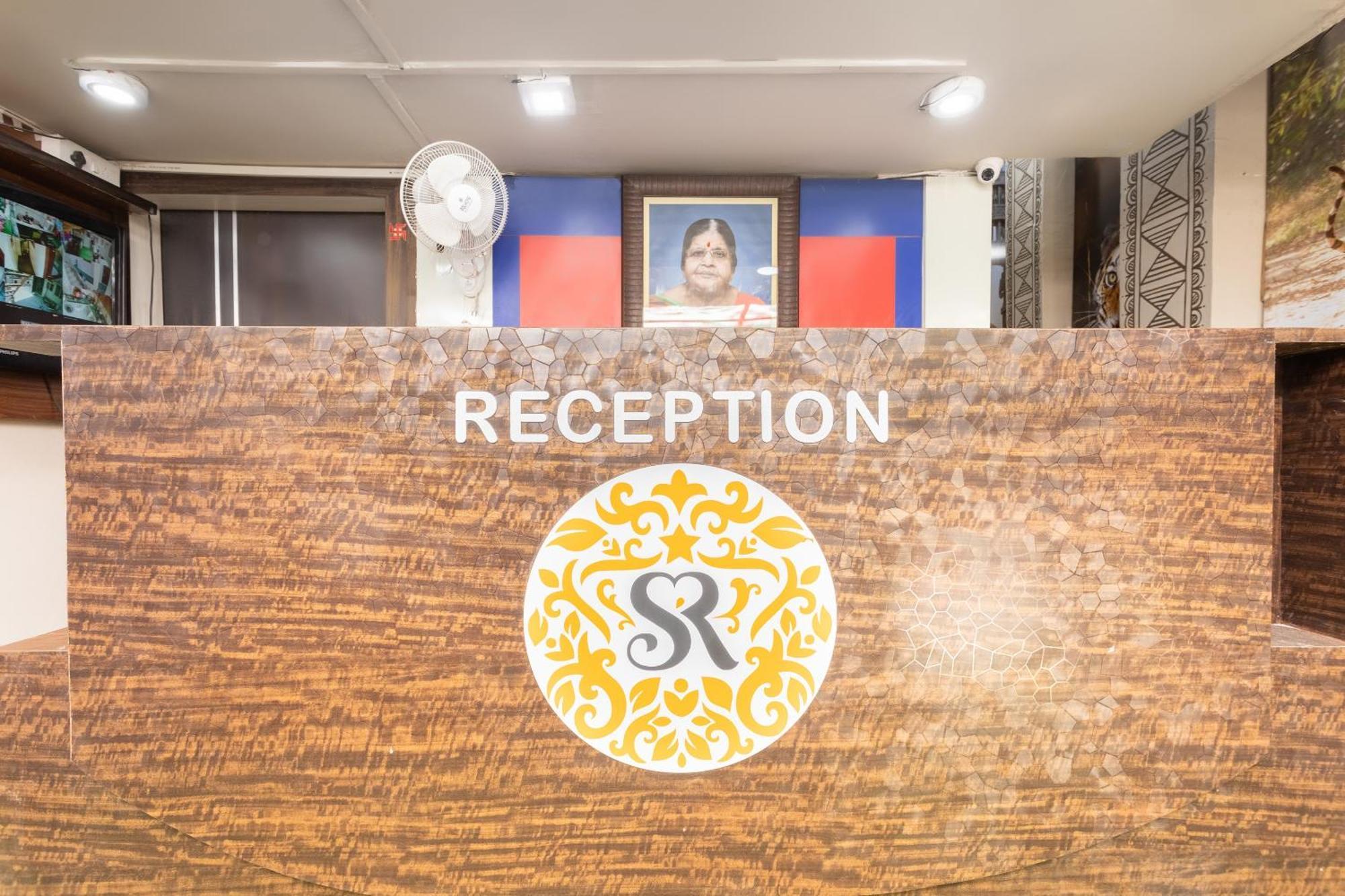Hotel O Savitri Regency Bhopal Esterno foto